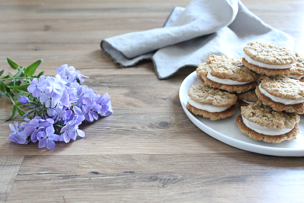 oatmealwhoopiepies